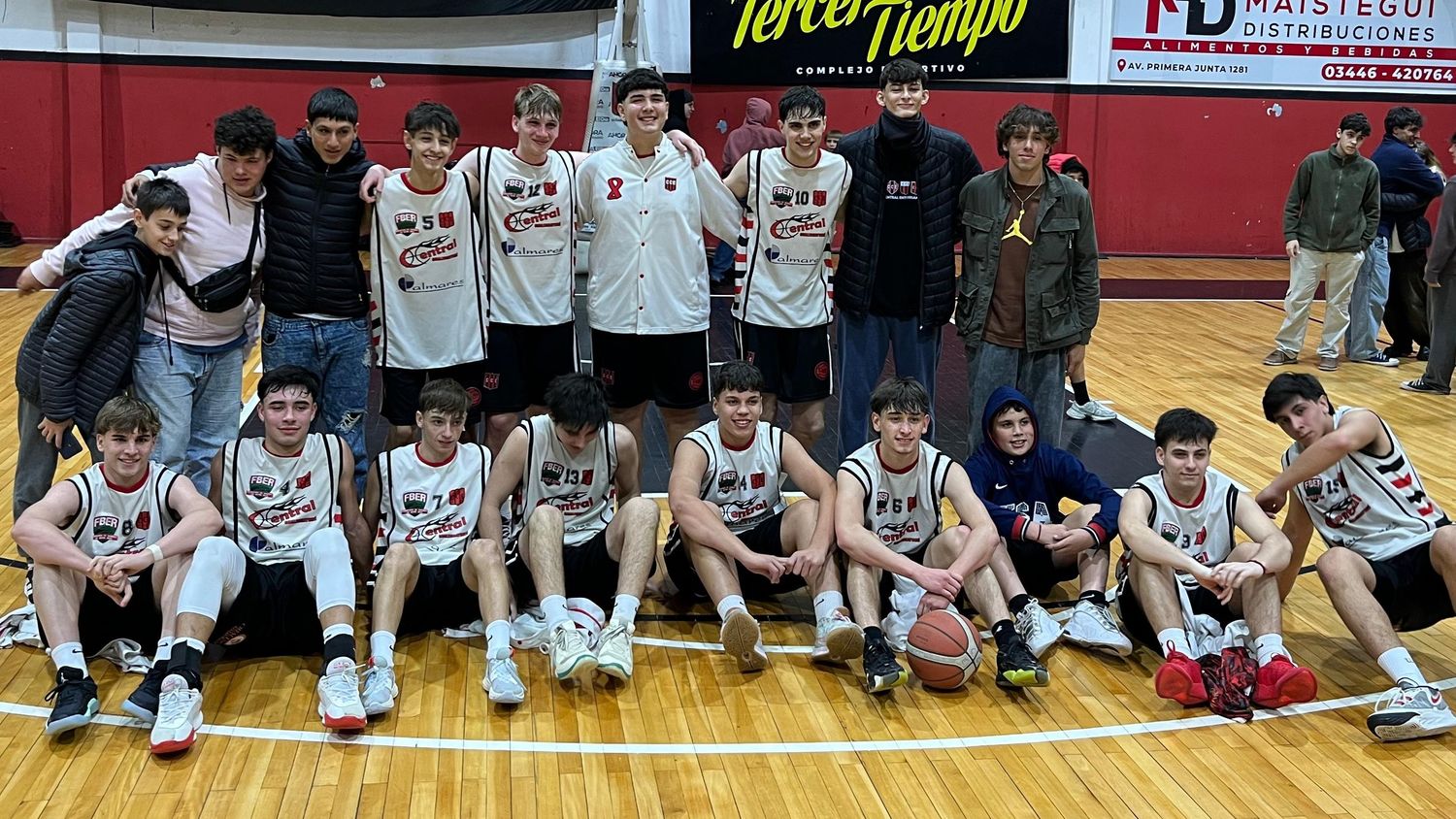 Central volvió a ganar y esta noche definirá con Estudiantes de Paraná quién será el campeón entrerriano