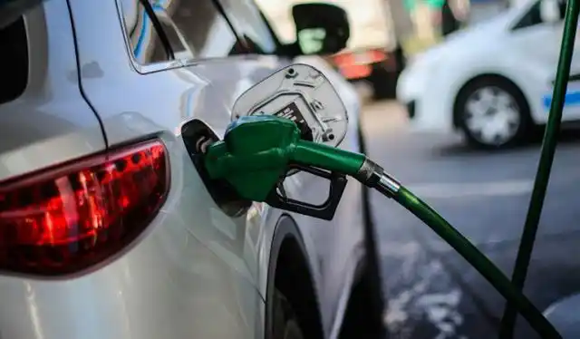 Las naftas suben al menos entre 2,5 y 3% desde este viernes
