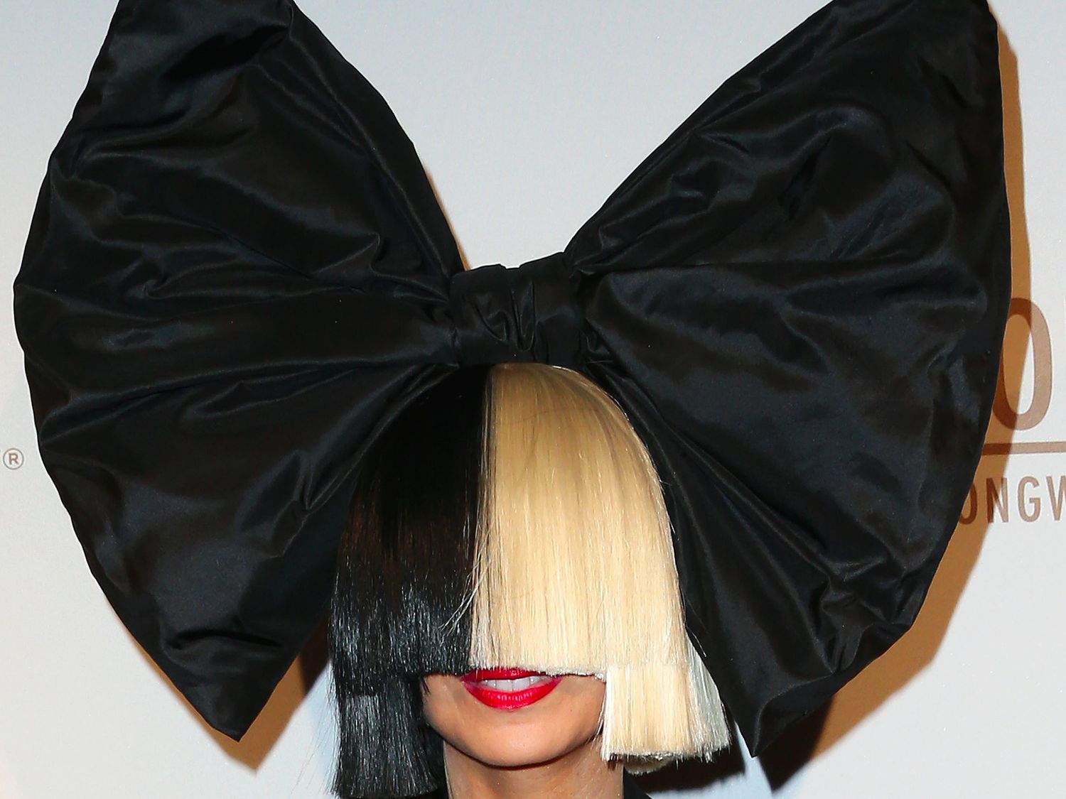 Sia, el misterio de la famosa artista “sin cara” que odia ser famosa