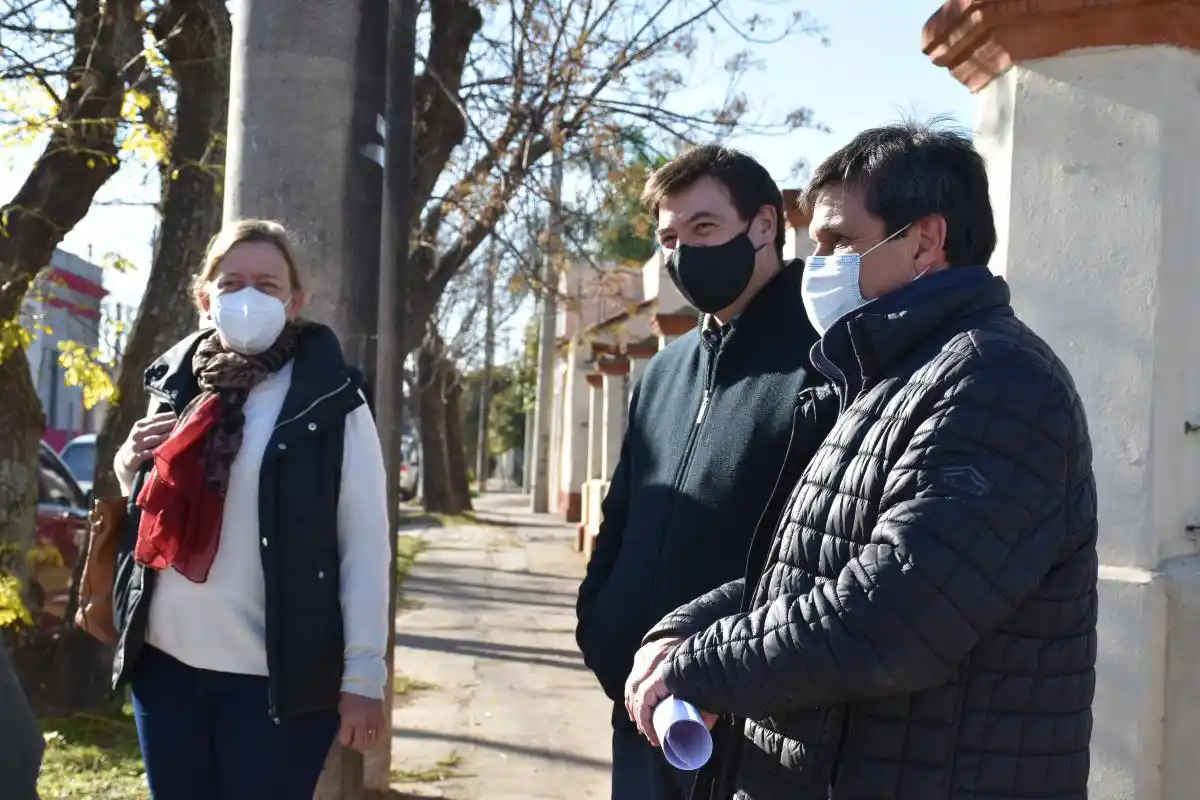 Colector Quirós: funcionarios y medios recorrieron la zona