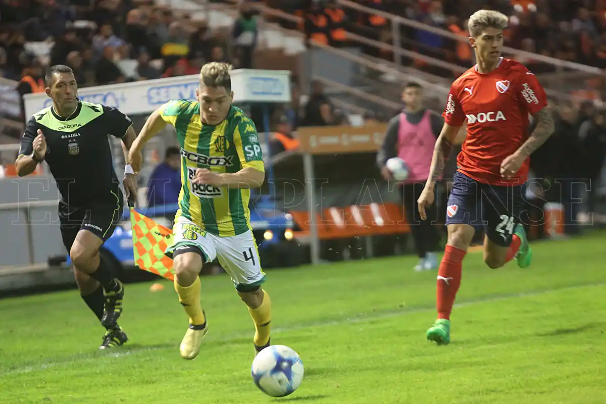 Aldosivi enfrentará a Vélez el próximo lunes en cancha de Arsenal