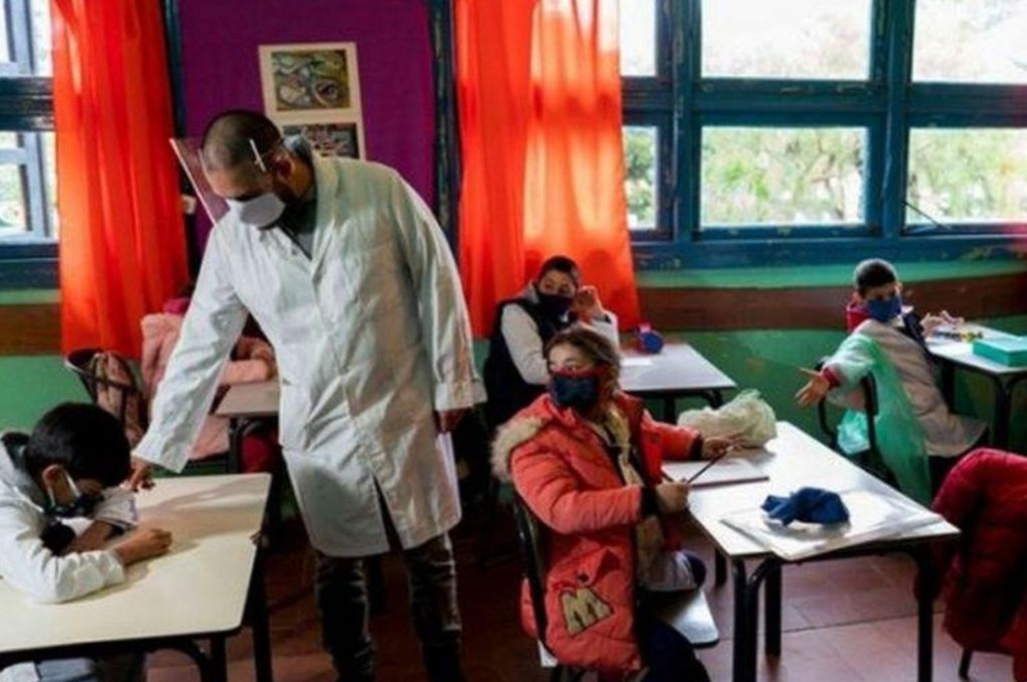 La respuesta de los gremios docentes a la propuesta de extender la jornada educativa