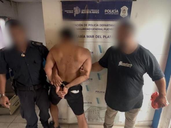 Lo aprehendieron en un operativo que constó de tres allanamientos en un mismo complejo de edificios.