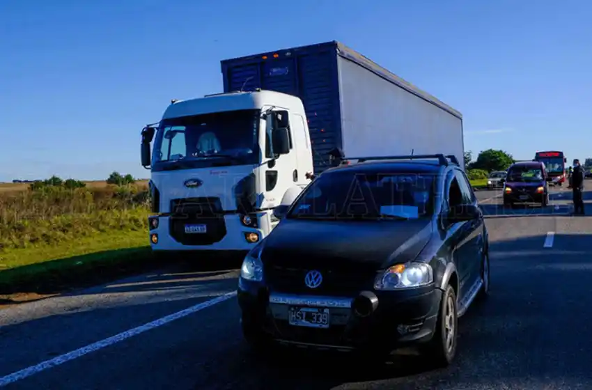 Camionero con fiebre en el retén de la autovía 2: era la calefacción