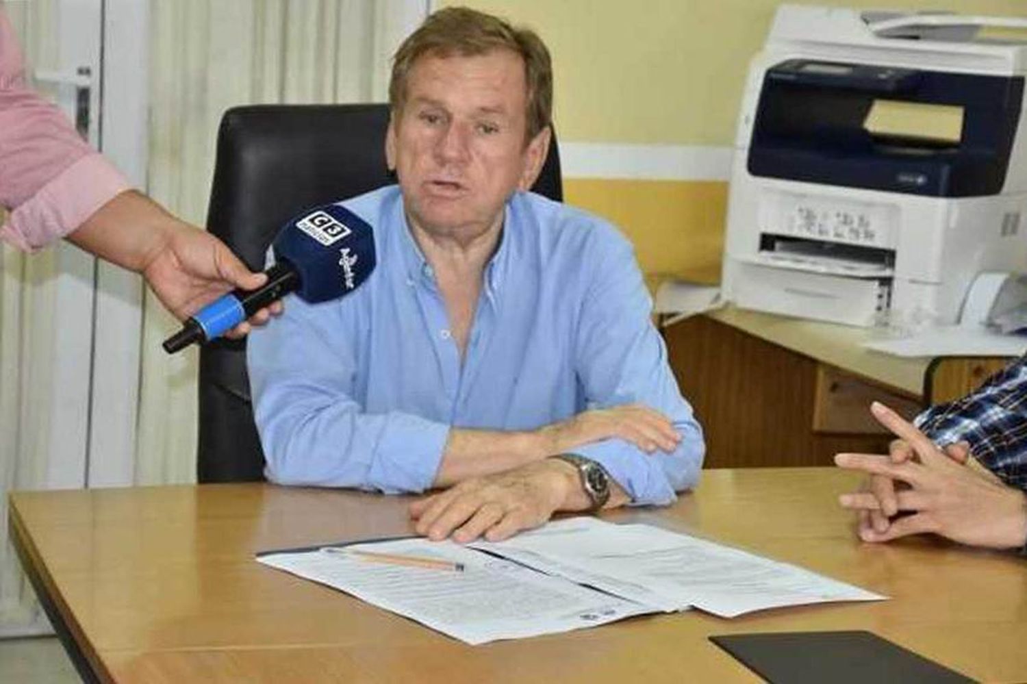 Fernando de Vido dio precisiones sobre la
obra de media tensión en el Oeste provincial