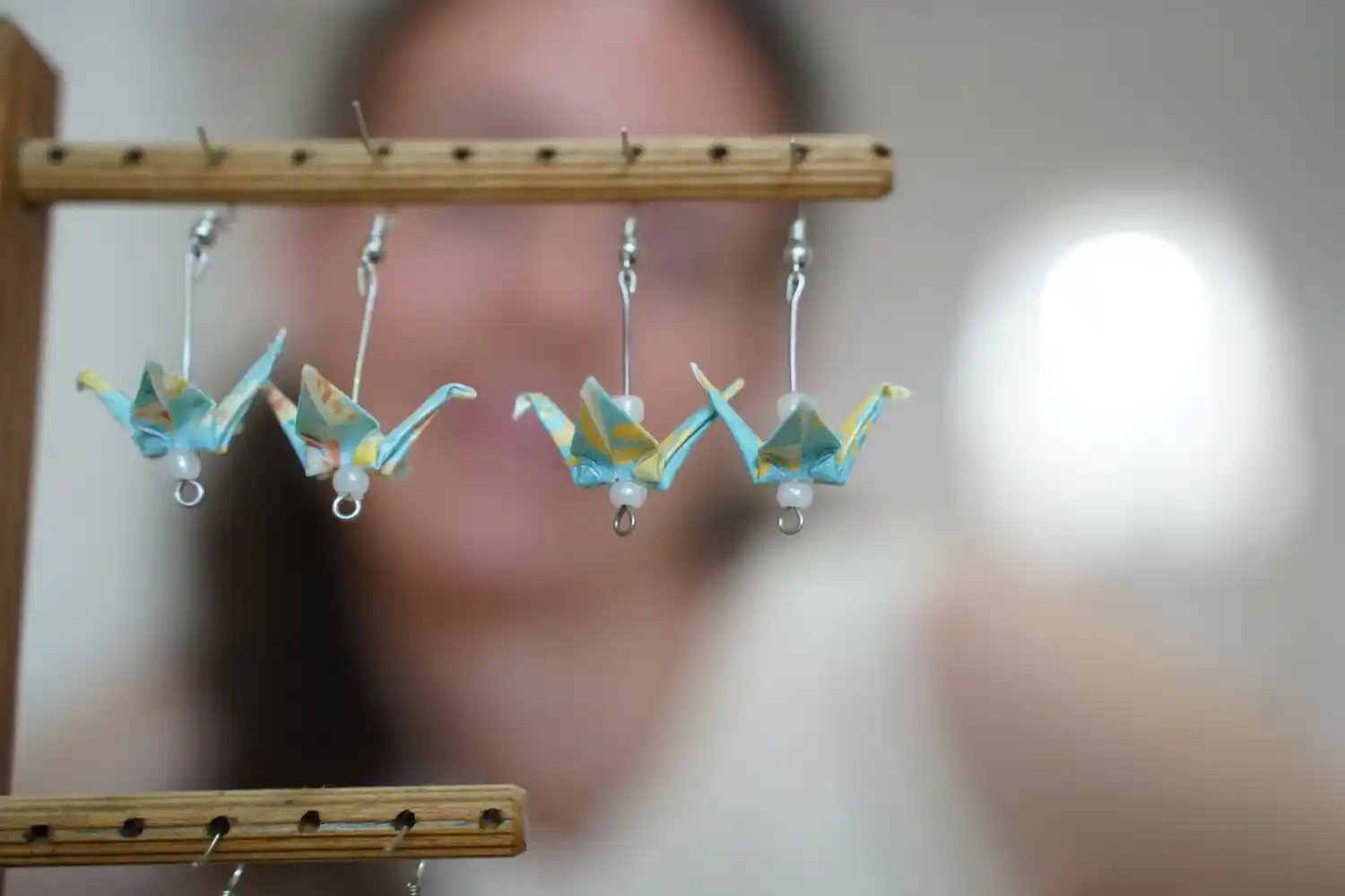 Entre origamis, una casa que invita a celebrar la vida.