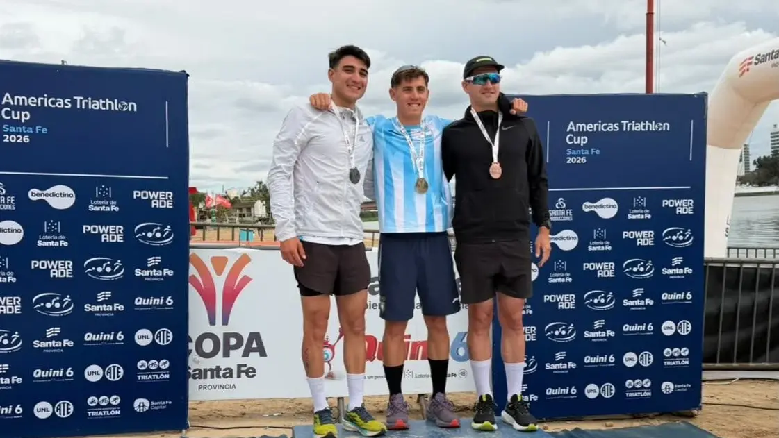 Tadeo Baruffato se consagró en la Copa Santa Fe de Triatlón en la Costanera Este