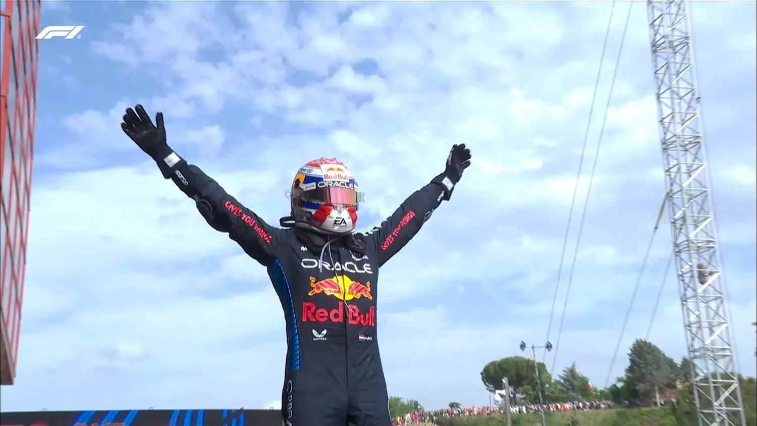Verstappen aguantó el ataque de Norris y ganó