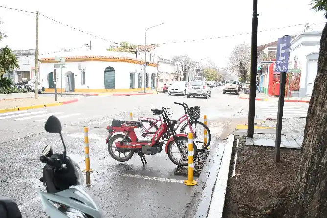 Nuevos espacios para motos y bicicletas en Chascomús