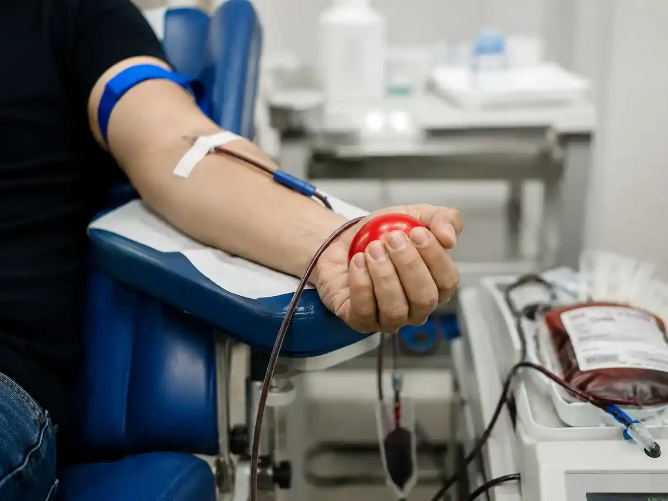 Cecilia Cazorla Lesnard: “La sangre no se puede fabricar, la única fuente es la donación voluntaria”