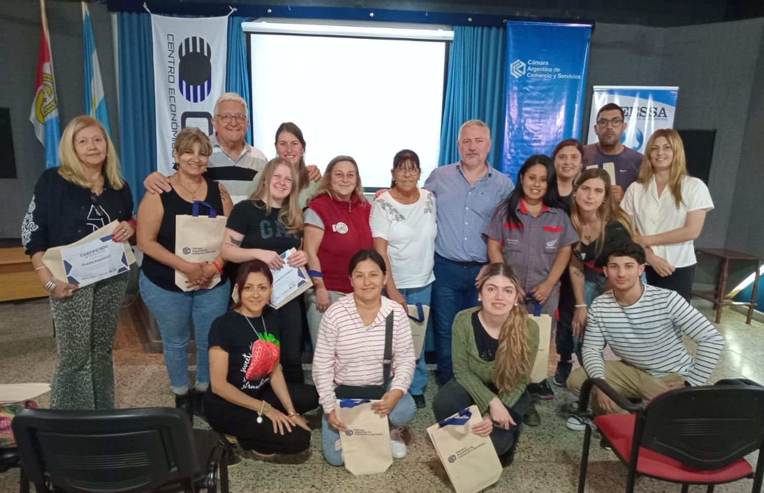 Buena participación de emprendedores.
