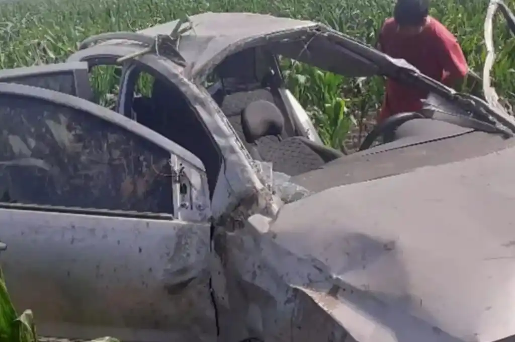 Accidente fatal en Tres Arroyos: murió una mujer y tres menores resultaron heridos