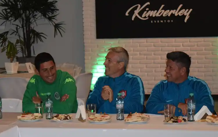 “No vamos a resignar nuestras ideas por ganar un sábado"