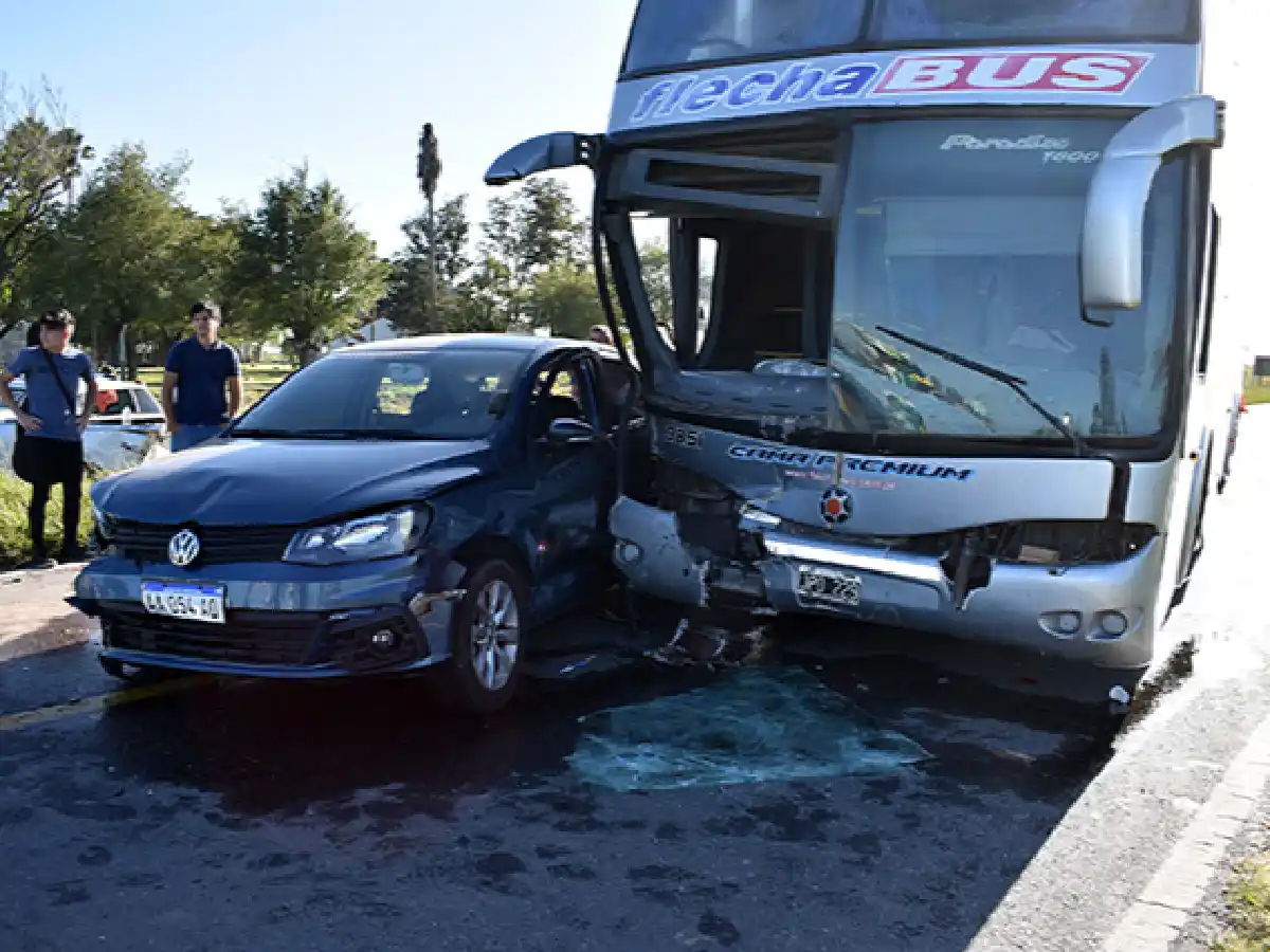 Tres choques múltiples entre el peaje y Devoto en el inicio del finde largo 
