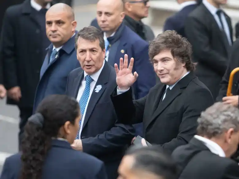 El Gobierno extrema la seguridad de Milei en los viajes al exterior por la tensión con Irán