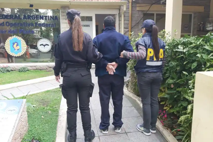 Detuvieron a un hombre en Mar del Plata acusado de abusar sexualmente de su nieta en Rosario