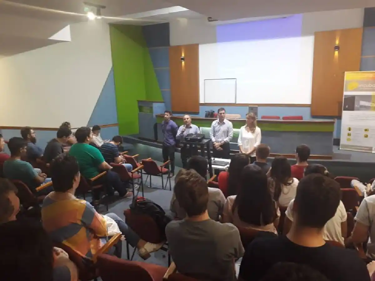 Inició el ciclo de charlas para emprendedores