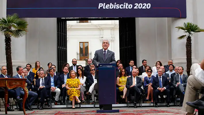 Promulgaron la ley que habilita a llamar al plebiscito en Chile