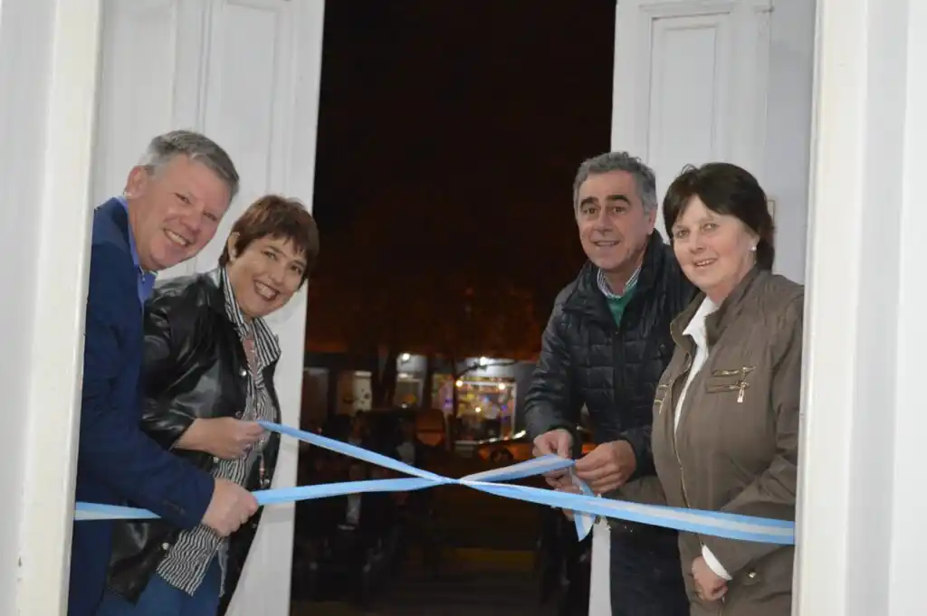 Inauguraron la nueva oficina de Turismo de María Grande