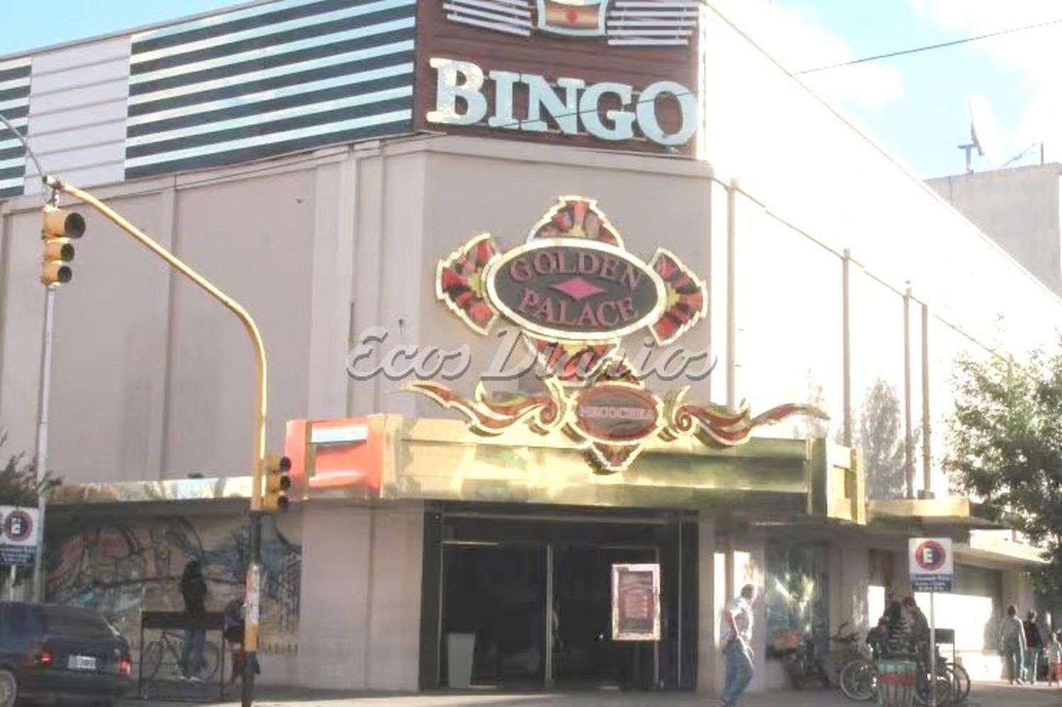 En 64 y 61. En Bingo Golden Palace