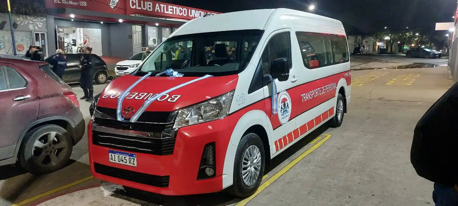 Los Bomberos Voluntarios de Chascomús sumaron una nueva unidad para el traslado de su personal