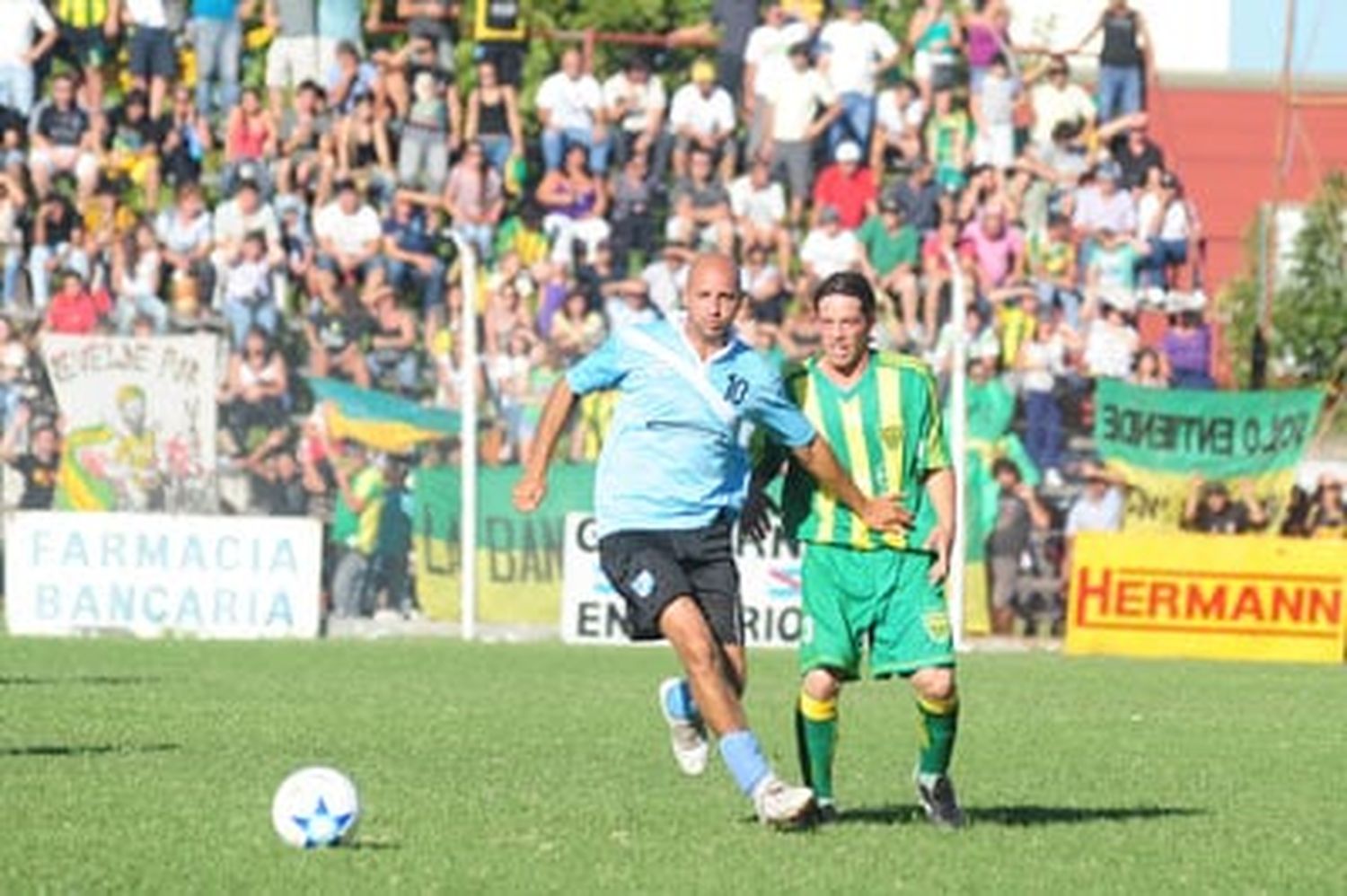 Fútbol Local: el sábado se jugarán dos adelantos por la División A