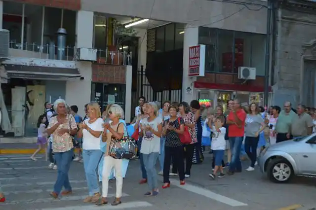Se realizó marcha en respaldo al gobierno
