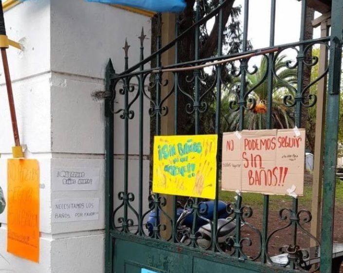 Luján: Estudiantes de escuela secundaria reclaman por “baños decentes”