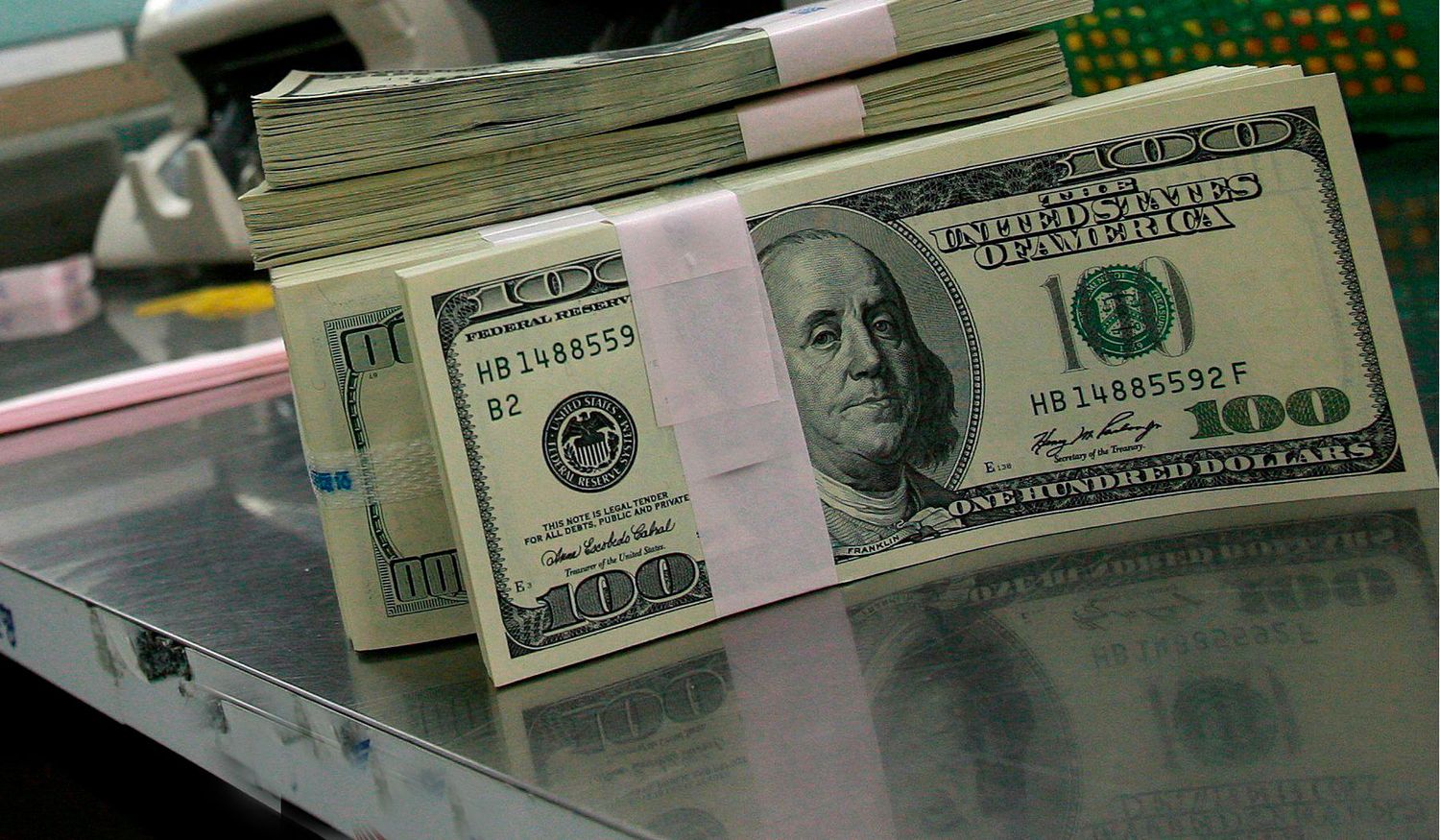 Cotización del dólar: Subió el blue y el oficial sin cambios