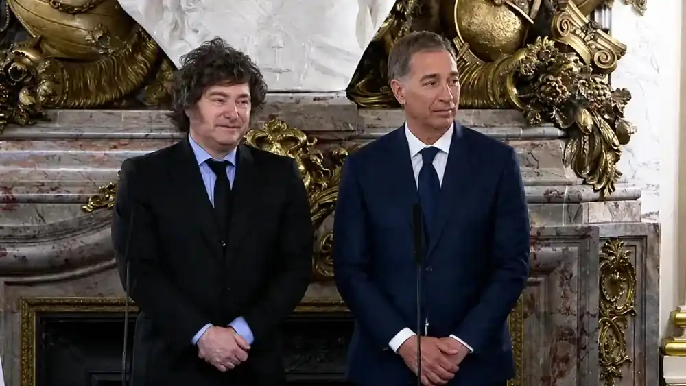El presidente Javier Milei y el jefe de Gabinete, Diego Santilli.