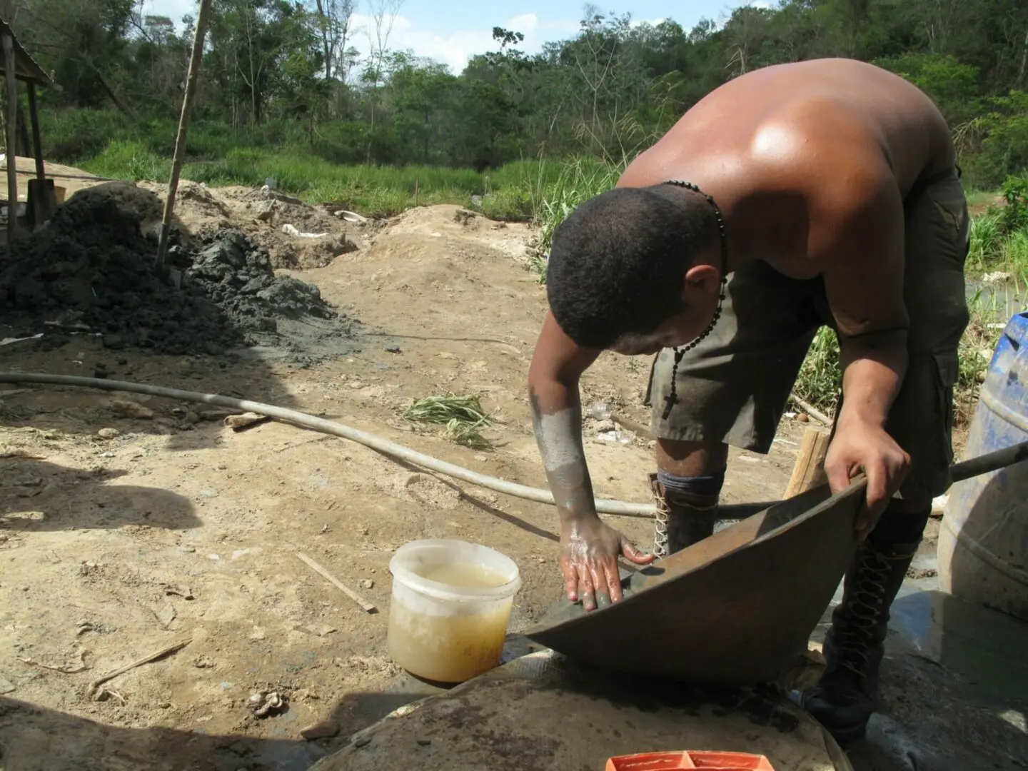 ¡GRAN SABANA! 2 heridos deja derrumbe en mina del estado Bolívar (+VIDEO)