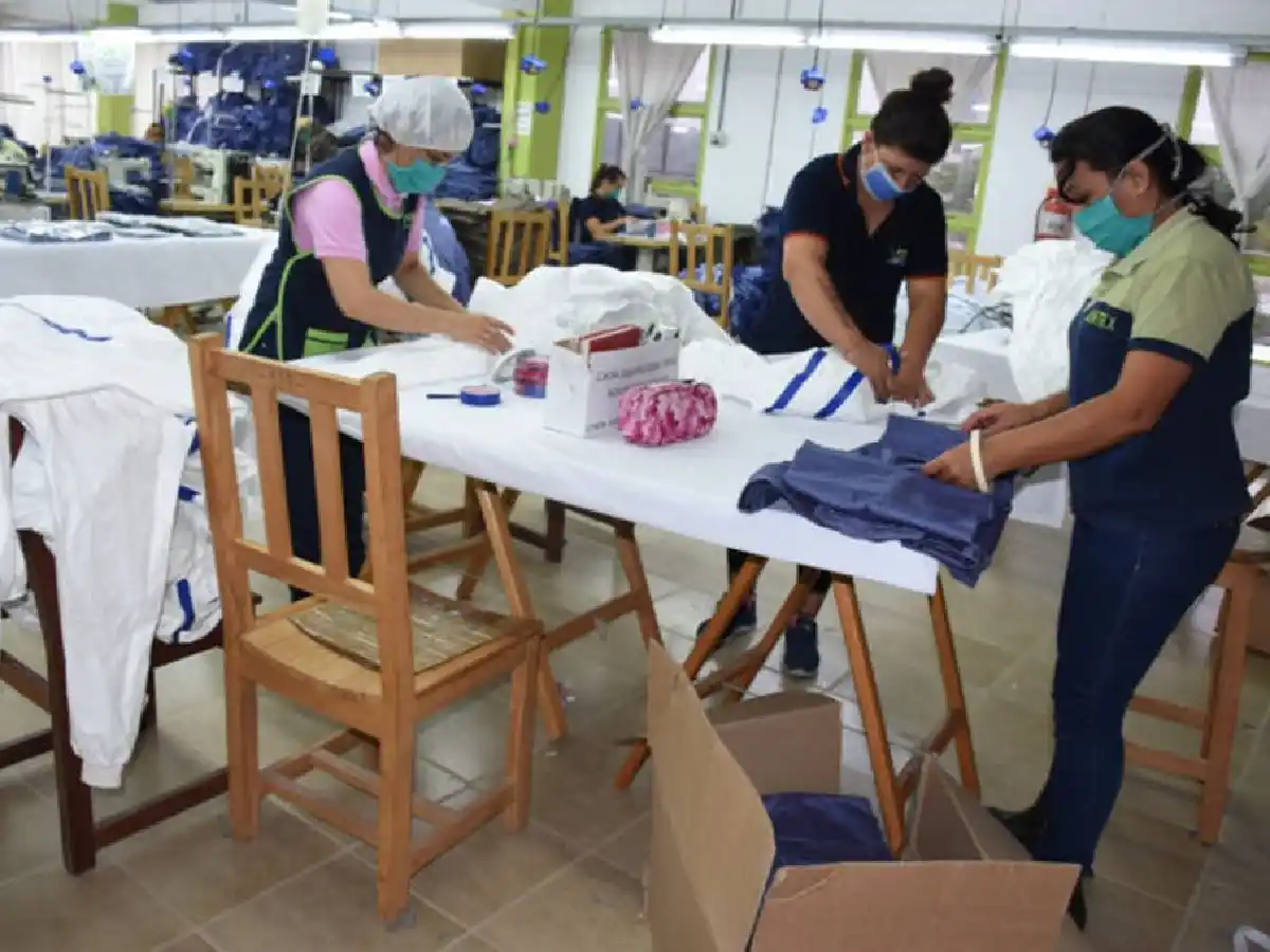 Otorgan una ayuda económica de $11.000 a trabajadores de unidades productivas autogestionadas