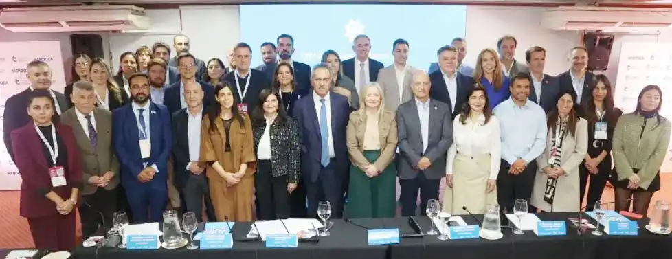Turismo y obras estratégicas, ejes del debate federal con participación entrerriana