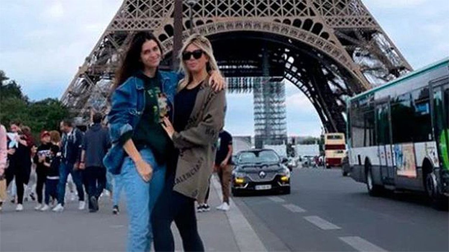 Wanda y Zaira Nara se reencontraron y una foto despertó rumores de embarazo