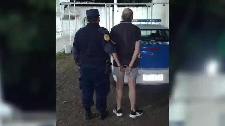 Un violento se atrincheró y cuando llegó la policía tomó a su hija de rehén