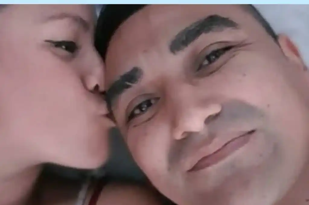 No regresó de una salida transitoria y subió una selfie con la mujer de su “hermanito” de celda