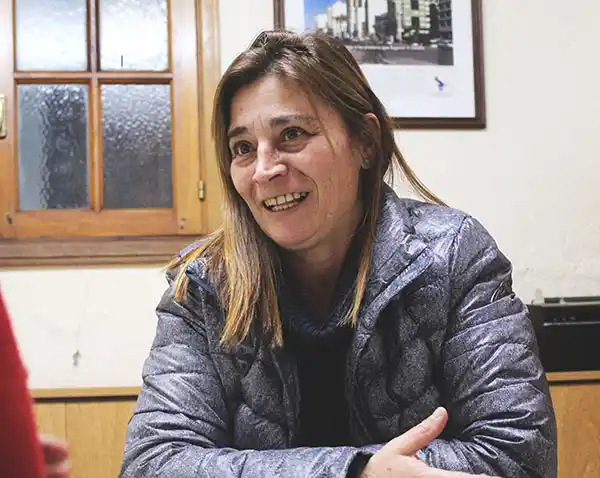 “Escribí para expresar mi amor por Bahía de los Vientos”