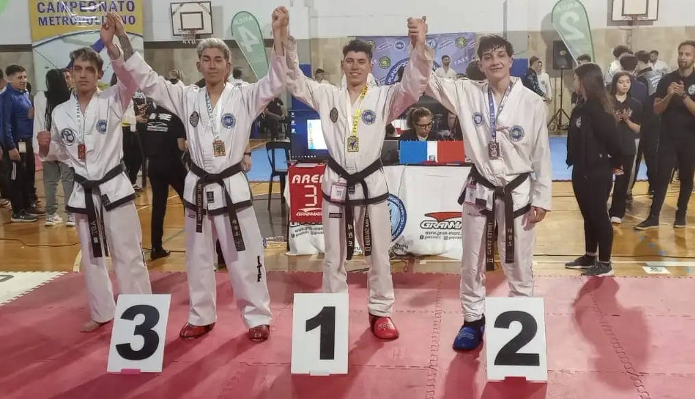Aron Godoy fue tercero en Combatey completó un gran torneo