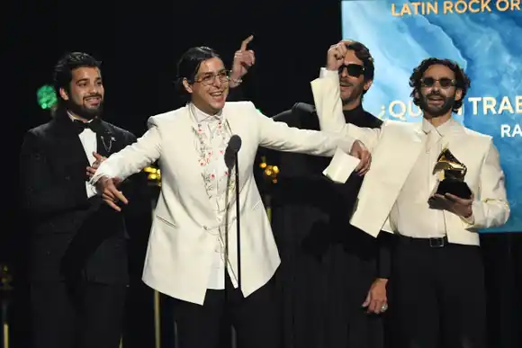 Rawayana gana su primer Grammy: MEJOR ÁLBUM LATINO (+Video)