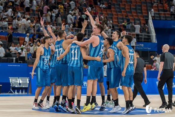 Argentina con Carneglia sigue ganando