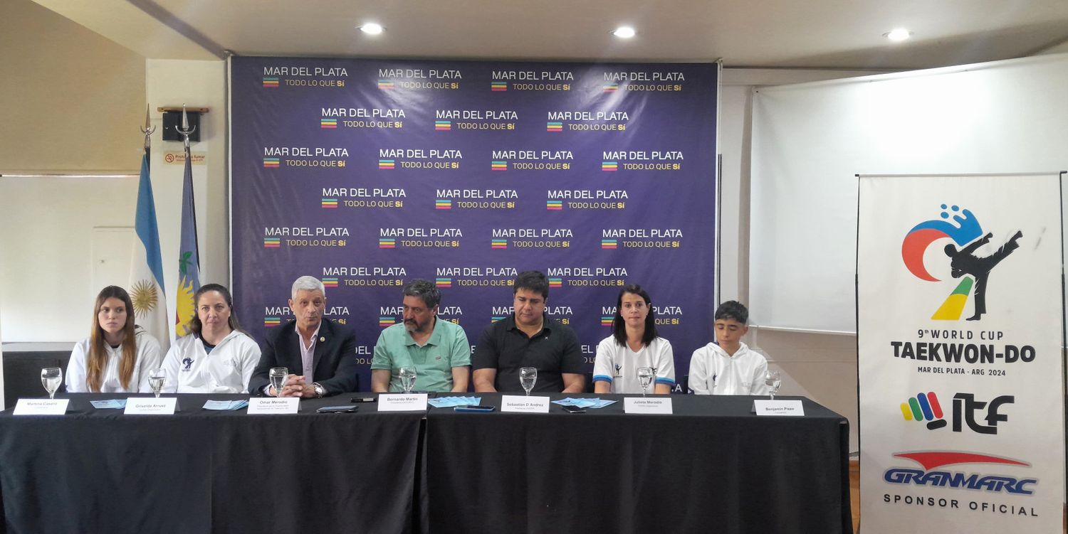 El panel de presentación de la Copa del Mundo en Mar del Plata.