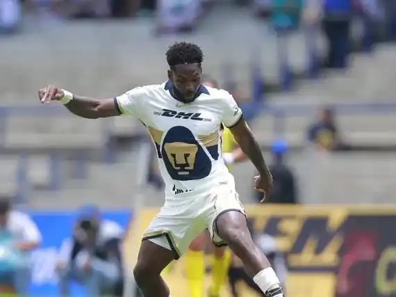 Álvaro Angulo debutó con gol en Pumas tras su polémica salida de Independiente