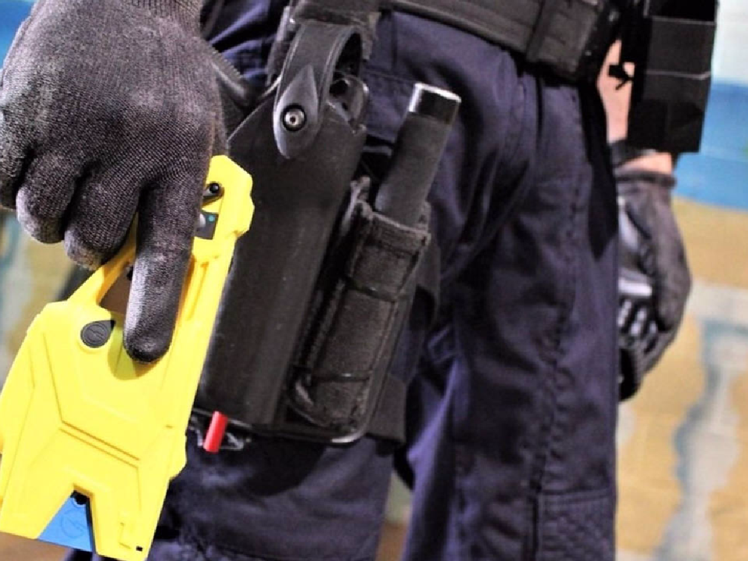 El gobierno autorizó la compra de pistolas Táser
