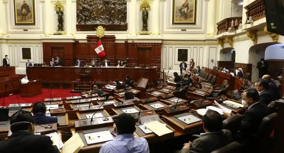 URGENTE: inicia reunión del Congreso de Perú y CRECE la presión por la renuncia de Manuel Merino
