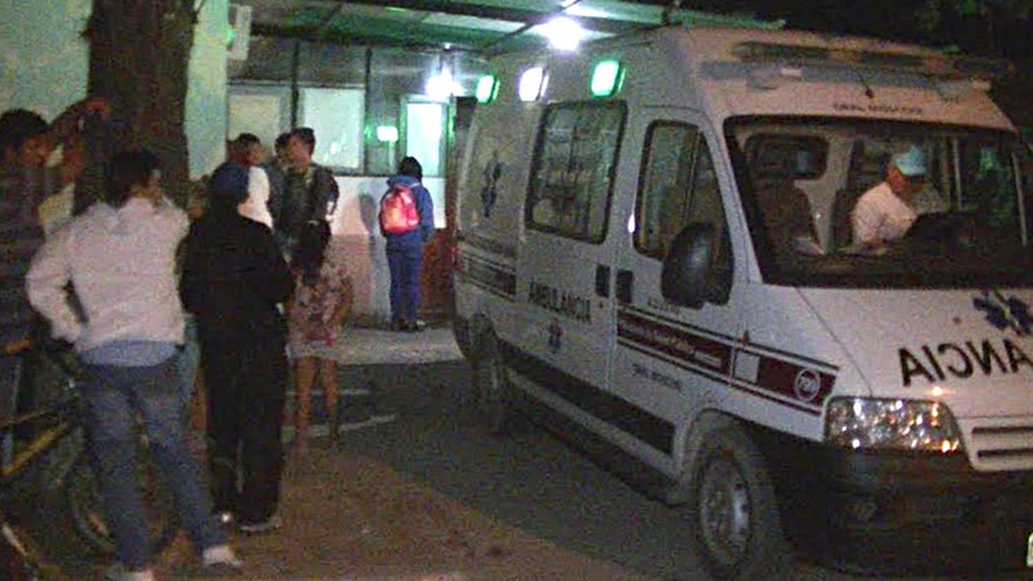 Fue apuñalado y muerto por sus propios compañeros de escuela