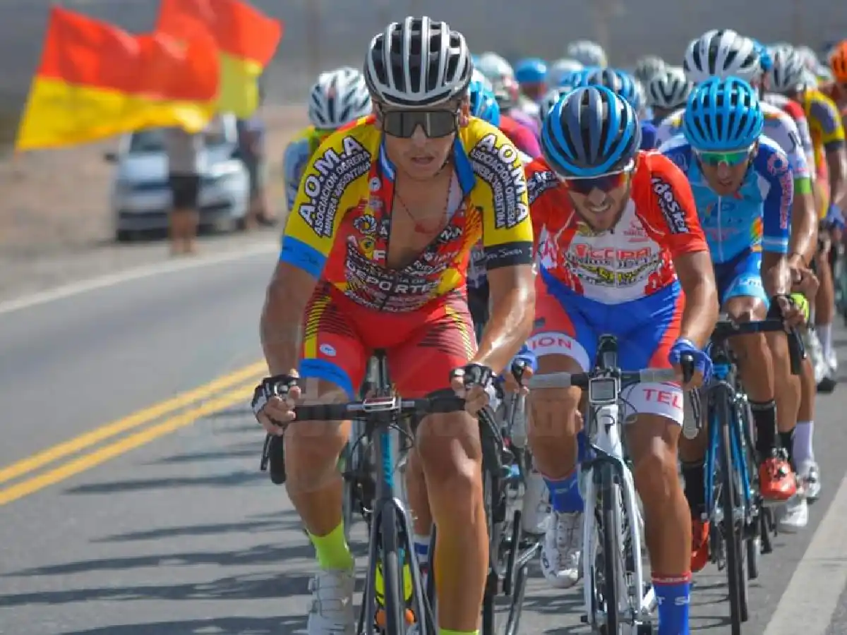 Nicolás Naranjo lidera el Giro del Sol en San Juan  