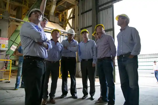 Urribarri recorrió junto a Bahillo y Bordet la planta de Entre Ríos Crushing