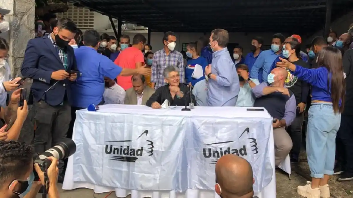 ¡ES UNA BURLA! Venezolanos en el exilio rechazan llamado a primarias por parte de la Plataforma Unitaria