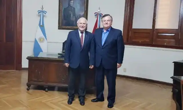 Encuentro entre Michlig y Lifschitz