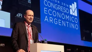 Sturzenegger aseguró que la economía «creció 4% punta a punta» en 2017